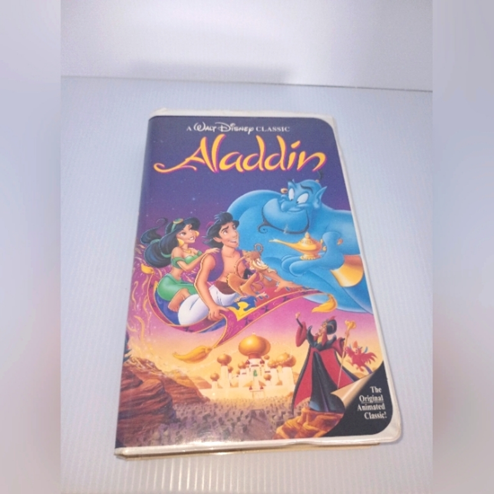 Walt Disney's Classic Aladdin. VHS Tape. Pre-Owned